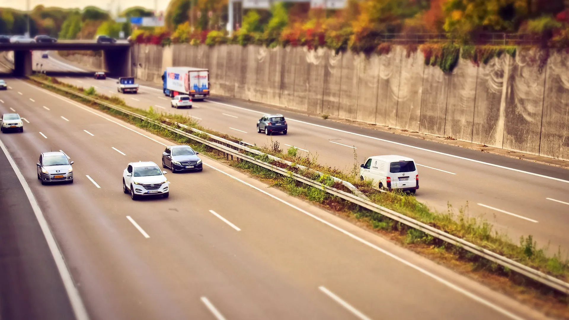 Rubrik_Verkehr_Autobahn_c._Pixabay__2_